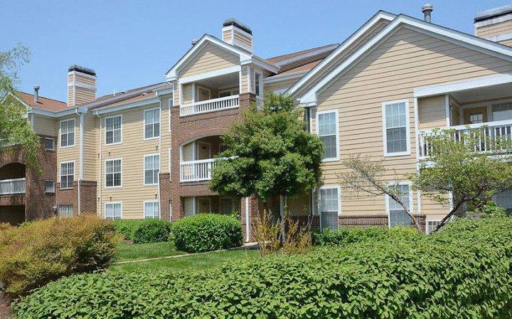 eaves Fair Lakes
