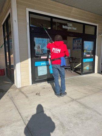Fish Window Cleaning