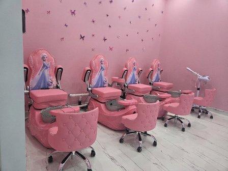 Elegance Nails & Day Spa