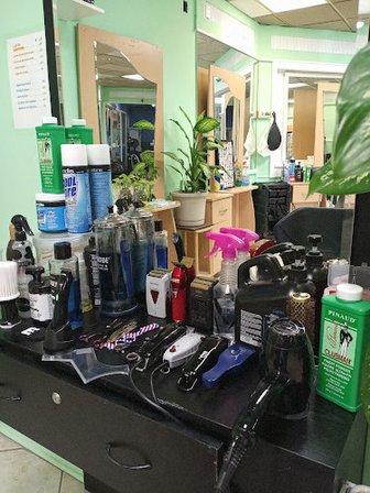 Ruby Unisex Salon