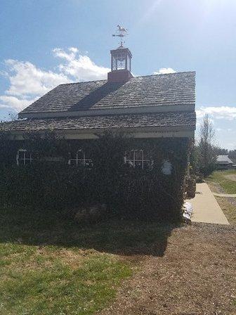 Hunter’s Run Wine Barn