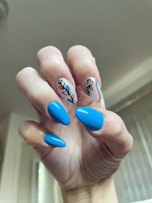 Vantastic Nails