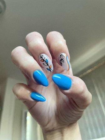 Vantastic Nails