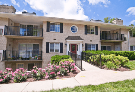Fairfax Square Apartments