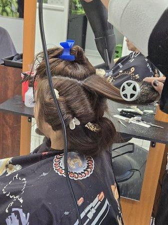 La Moda Hair Studio