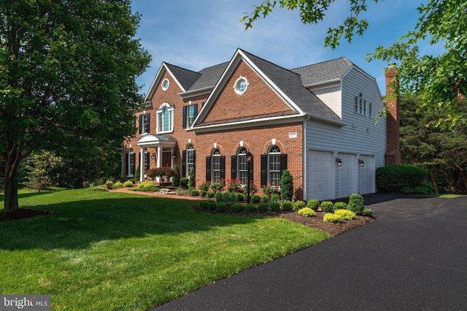 Dianne Hansen - Real Estate Expertise