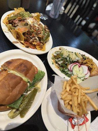 Tortas y Tacos La Chiquita II