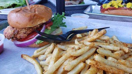 Basic Burger - Tysons West