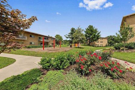 Barcroft Plaza Apartments