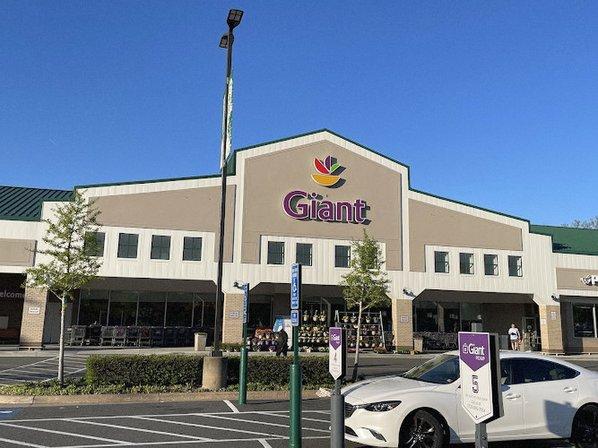 Giant Pharmacy