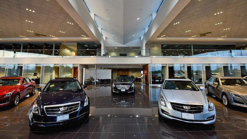 Moore Cadillac Chantilly