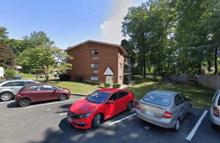 Cardinal Court Apartments