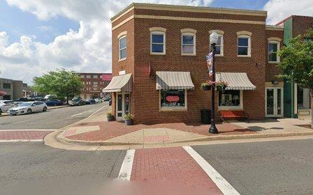 Center Street Gourmet Wine and Cheese Shop
