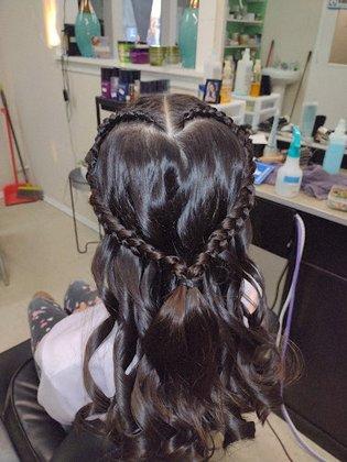 Yanira's Hair Salon