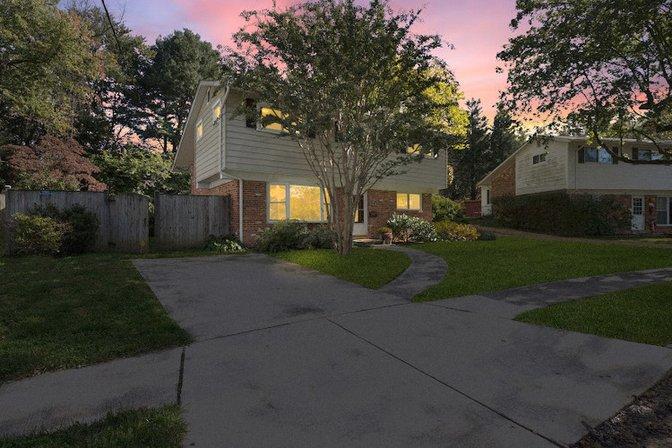 DMV Samson Properties Real Estate Agent