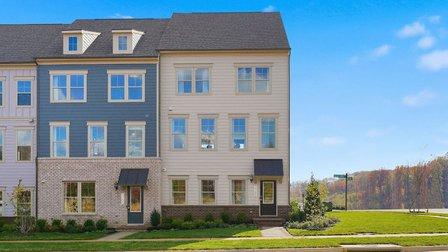 Stanley Martin Homes at Riverbluff Heights at Potomac Shores
