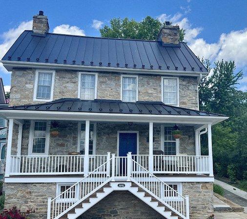Historic Farwell Cottage Bed and Breakfast