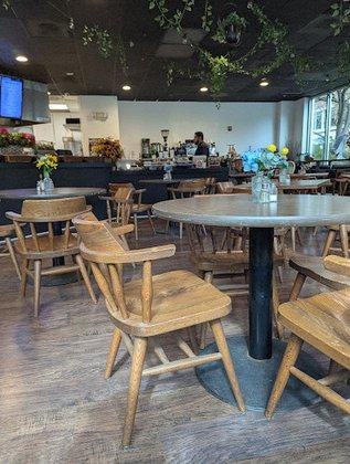 Cozy District Cafe