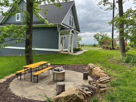CloudView Cottage & CloudView Acres LLC