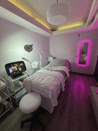 Skinsational Dreams