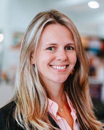 Nicole Hollins, RE/MAX Agent