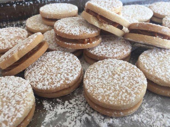 Delicias Peruanas | Gourmet Peruvian Pastries & Desserts
