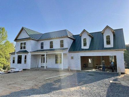 McGlothlin Roofing LLC