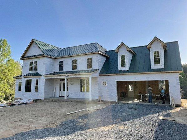 McGlothlin Roofing LLC