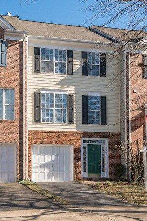 Anne Albright, Realtor