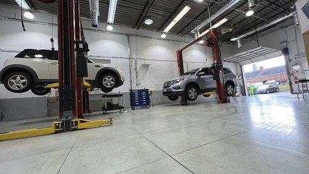 VIETNAM AUTO REPAIR SHOP -SUA XE IN FALLS CHURCH VIRGINIA