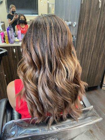 Kim Professional Haircolorist