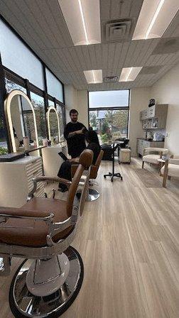 Aulina Salon