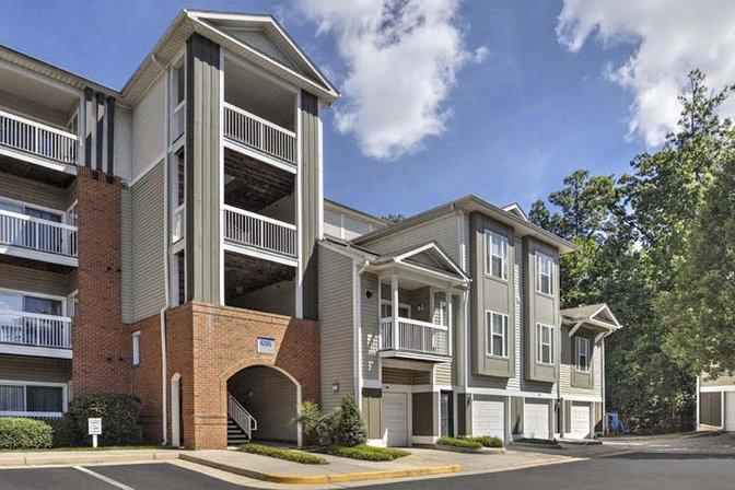 Camden Fair Lakes Apartments