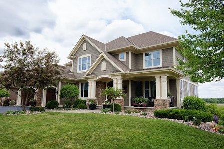 Stephanie Callaghan - Real Estate Broker