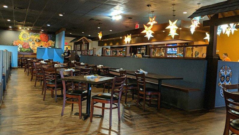 t'Kila Latin Kitchen & Bar