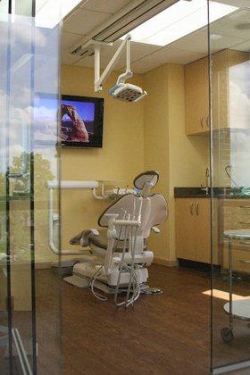Kim Orthodontics: Emily Eunyoung Kim, DMD