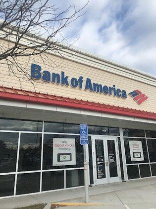 Bank of America (with Drive-thru ATM)