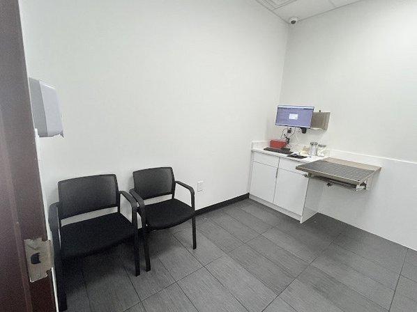 Broadlands Animal Hospital