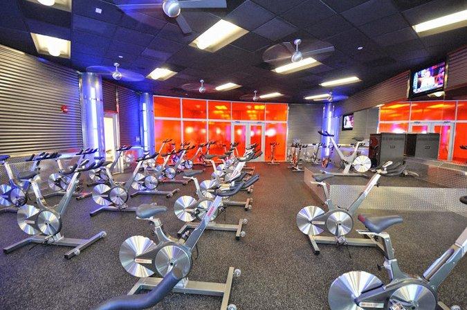 Onelife Fitness - Brambleton