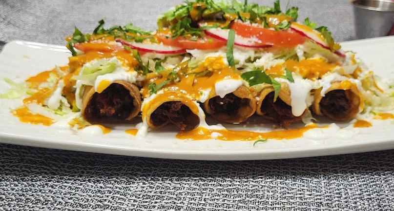 DANIS MEXICAN MONSTER FOOD TRAILER