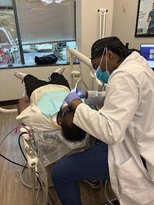 Centreville Smiles, Damita Edwards DDS