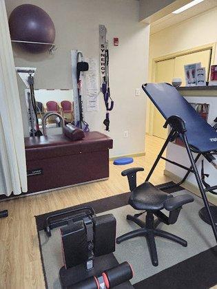 Kim Chiropractic Clinic 김응권 척추신경 센터빌 병원