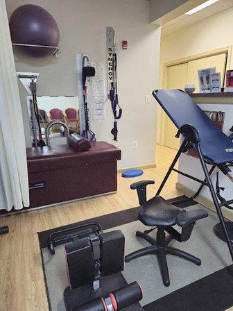 Kim Chiropractic Clinic 김응권 척추신경 센터빌 병원