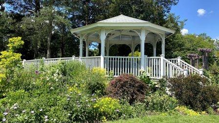 Garden Tour - Beatrix Farrand's Legacy